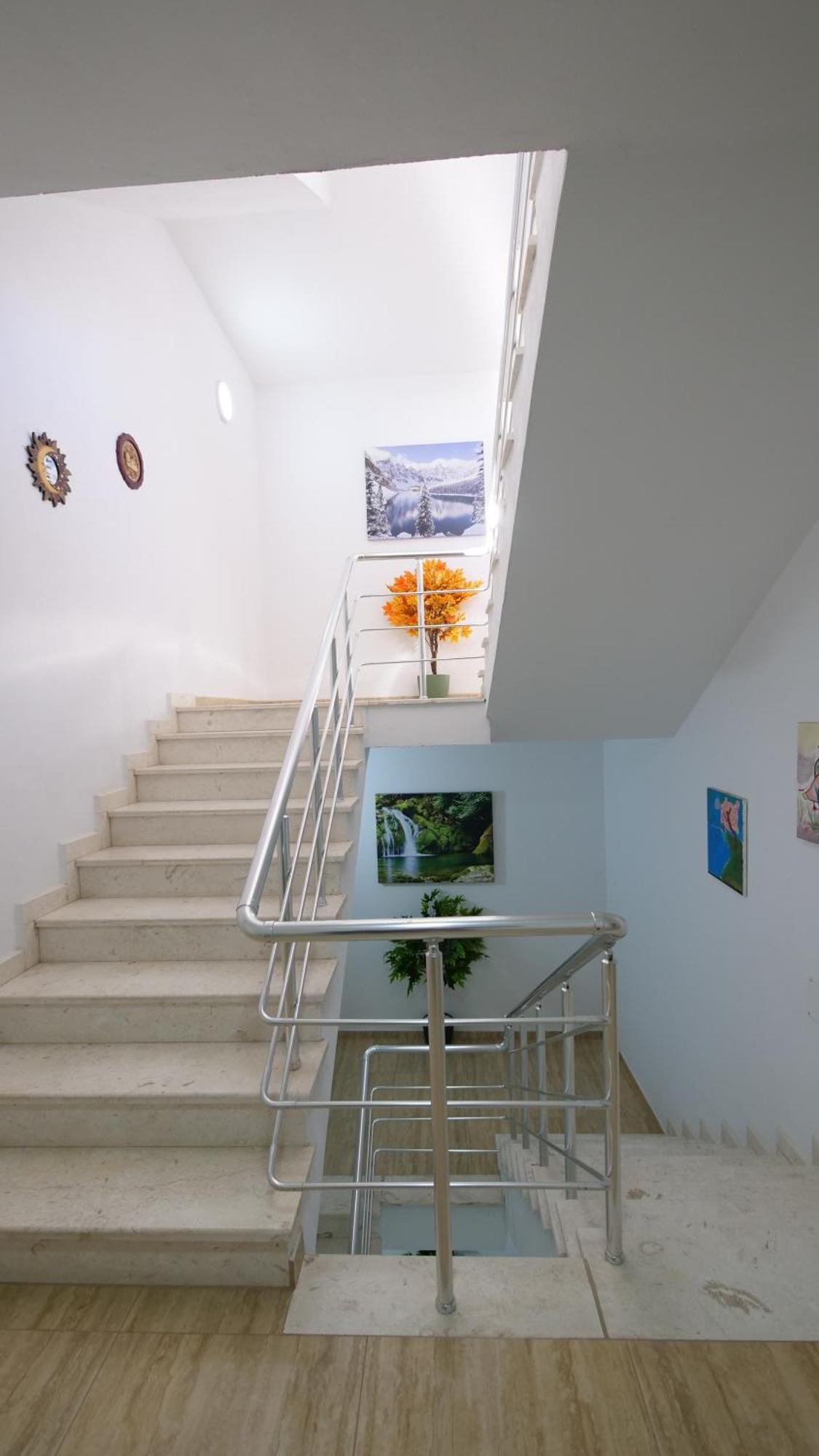 Vila Duro Hotel Golem  Exterior photo